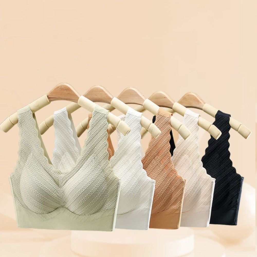 Bezszwowy biustonosz z koronko – Bralette Triangle Set recenzja i cena