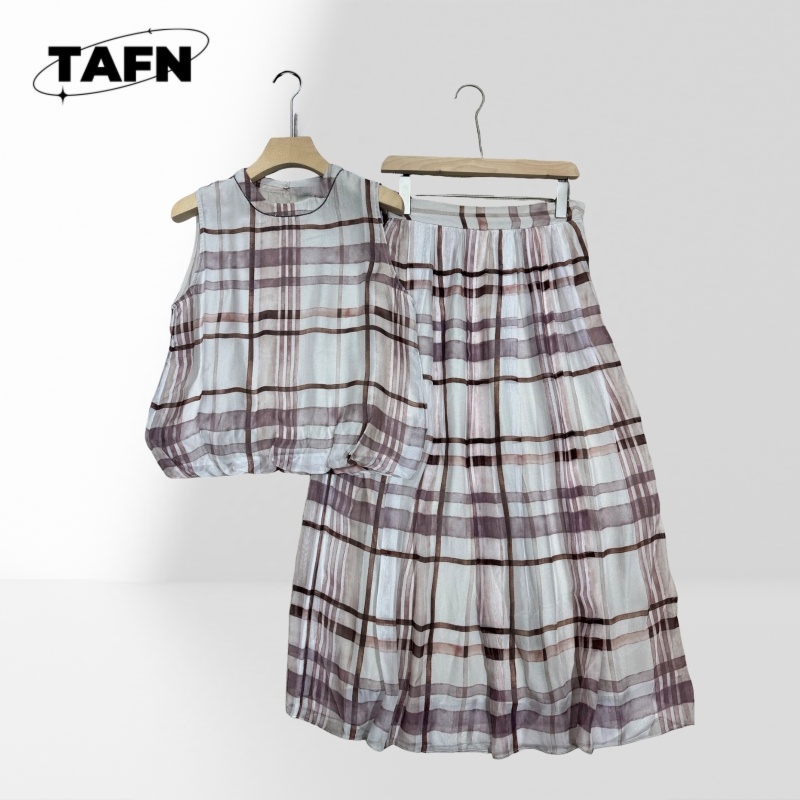 Elegancki damski zestaw w krat – Midi Skirt Floral recenzja i cena